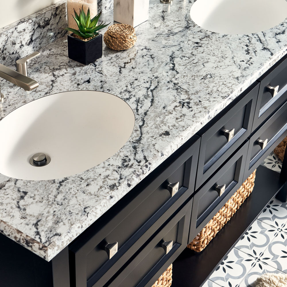 9476 White Ice Granite Beauty Shot 1